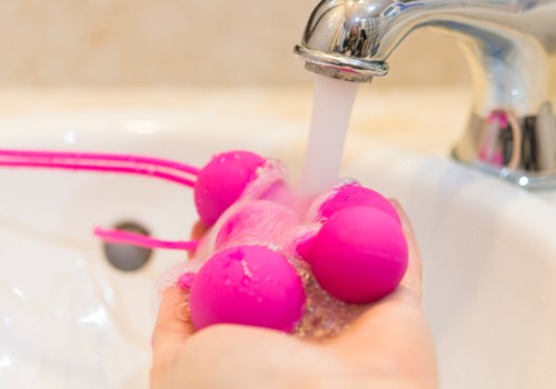 Recommended Materials for Boiling: Proper Techniques for Cleaning and Disinfecting Sex Toys